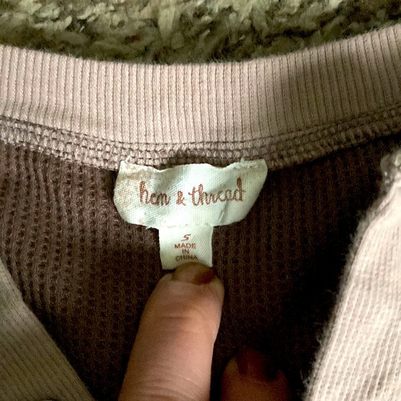 Hem & Thread size small - Picture 3 of 4